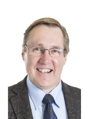 Photo of Kerry Stevenson Associate Broker